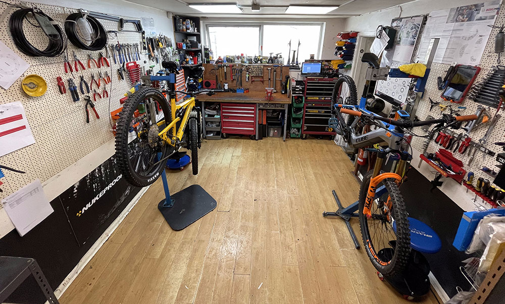 Life on Wheels ebike service centre